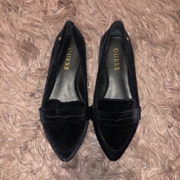 black suede point toed flats - Picture 1 of 4